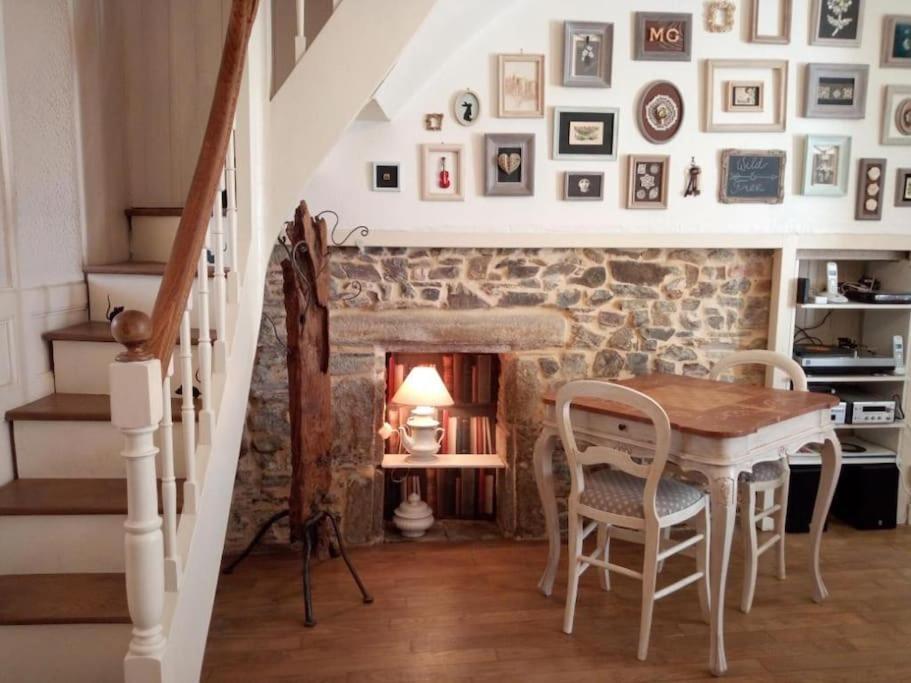 Holiday home House At The Foot Of The Castle Of
