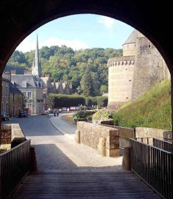 House At The Foot Of The Castle Of Holiday home Fougeres